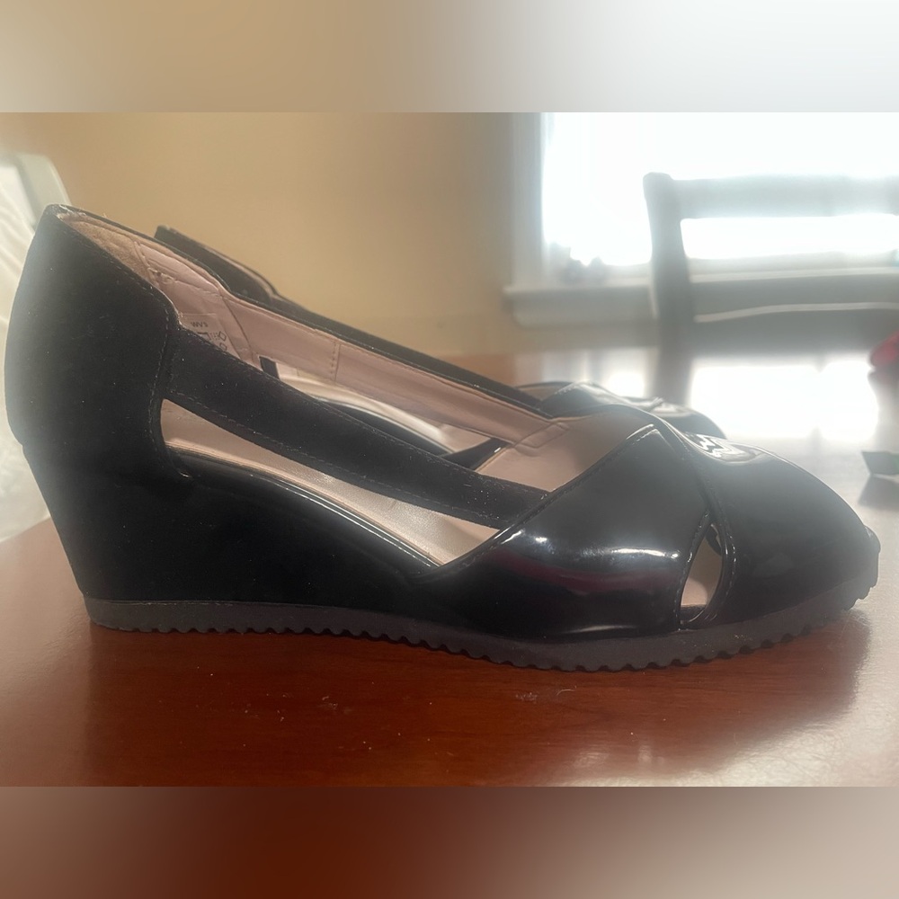 Will’s Vegan Peep Toe Wedges